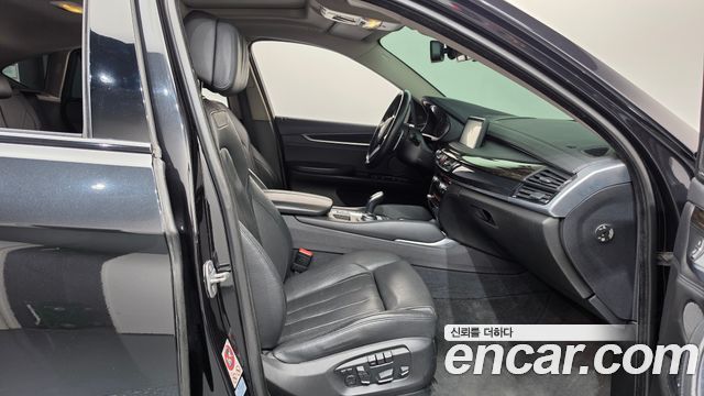 BMW X6 2016 — photo 11