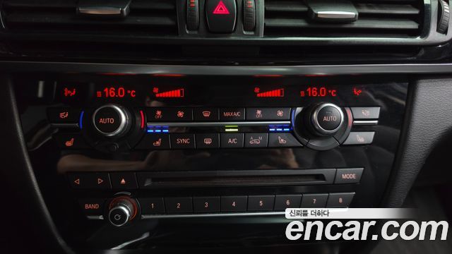 BMW X6 2016 — photo 16