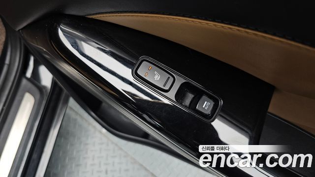 Kia K7 2020 — photo 24