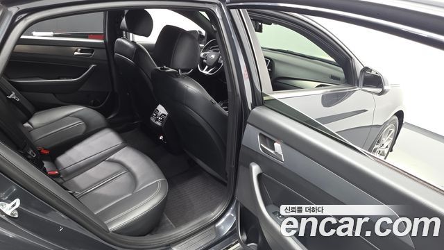 Hyundai Sonata 2018 — photo 17