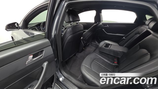Hyundai Sonata 2018 — photo 18