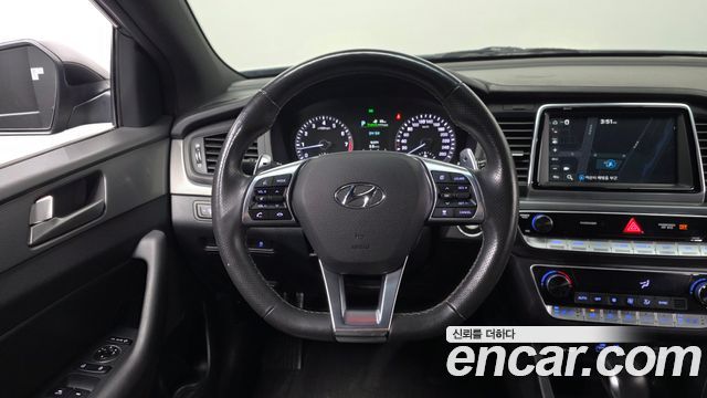 Hyundai Sonata 2018 — photo 21
