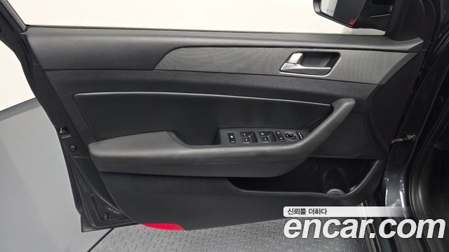 Hyundai Sonata 2018 — photo 14