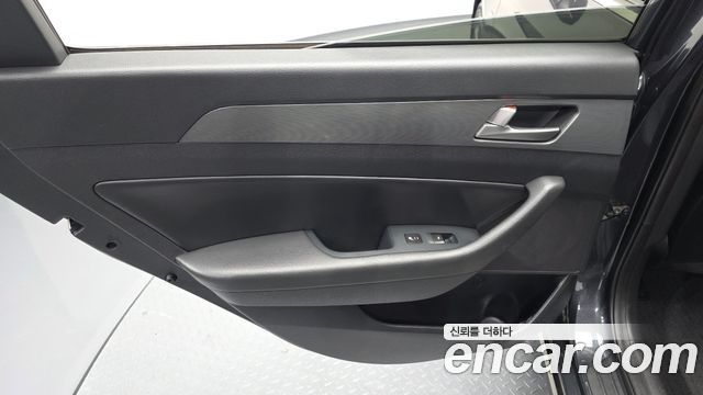 Hyundai Sonata 2018 — photo 15
