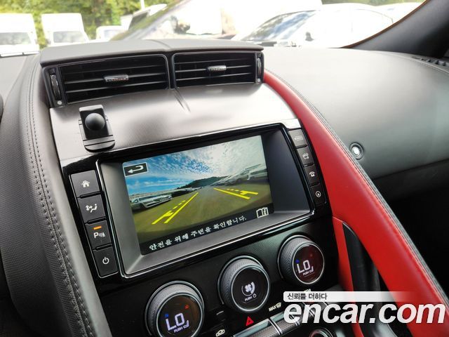 Jaguar F-TYPE 2016 — photo 15