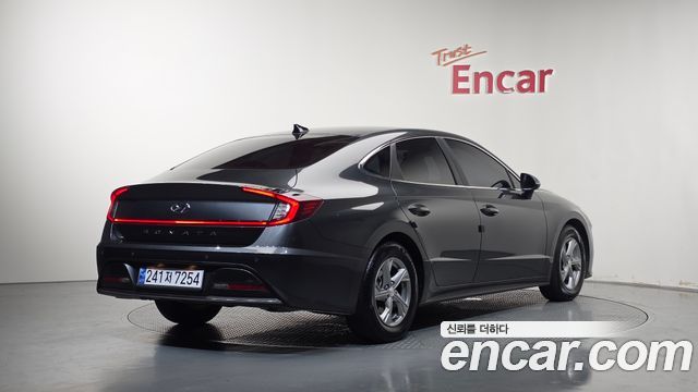 Hyundai Sonata 2022 — photo 2