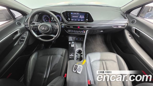 Hyundai Sonata 2022 — photo 10