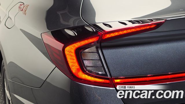 Hyundai Sonata 2022 — photo 9