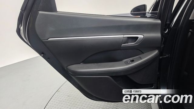 Hyundai Sonata 2022 — photo 15