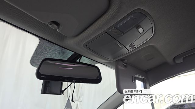 Hyundai AVANTE 2018 — photo 25