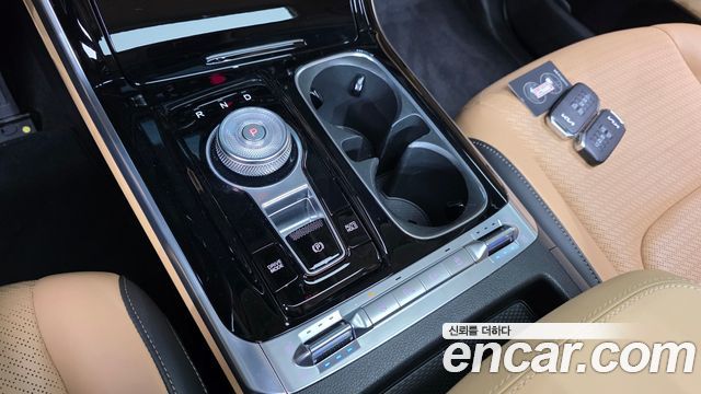 Kia Canival 2023 — photo 12