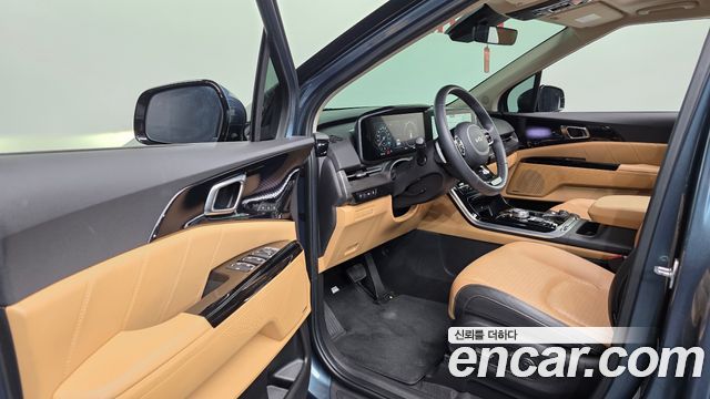 Kia Canival 2023 — photo 13