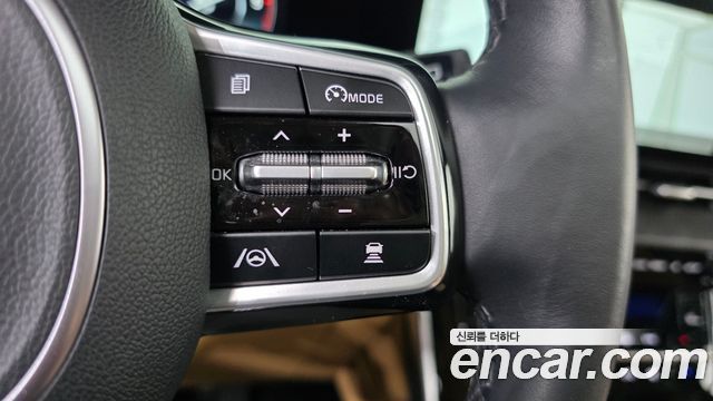 Kia Canival 2023 — photo 24
