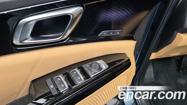 Kia Canival 2023 — photo 25