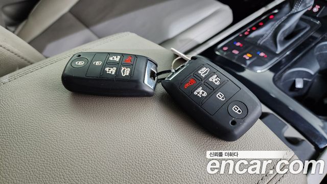 Kia Canival 2018 — photo 32