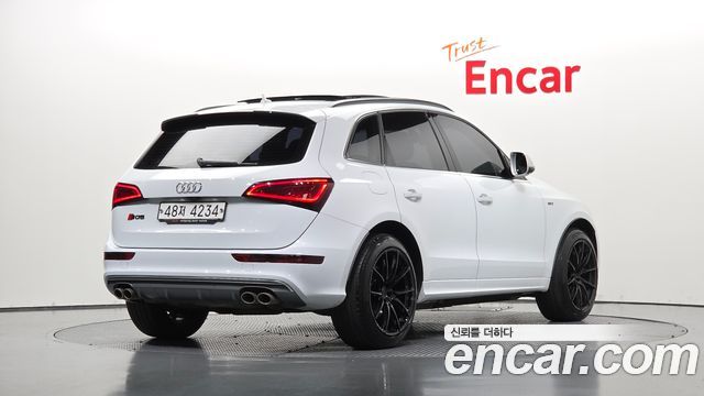 Audi SQ5 2015 — photo 2