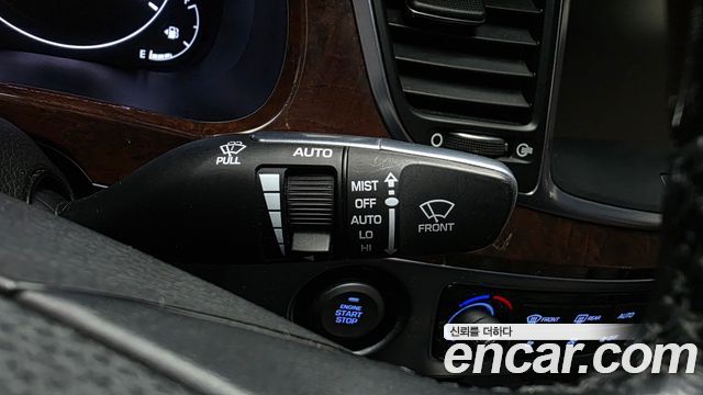 Hyundai Equus 2013 — photo 29