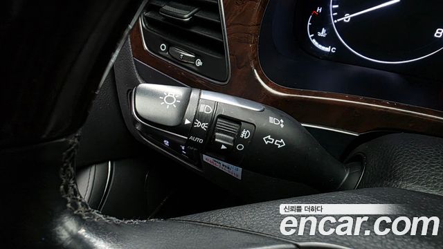 Hyundai Equus 2013 — photo 30