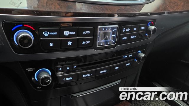 Hyundai Equus 2013 — photo 31