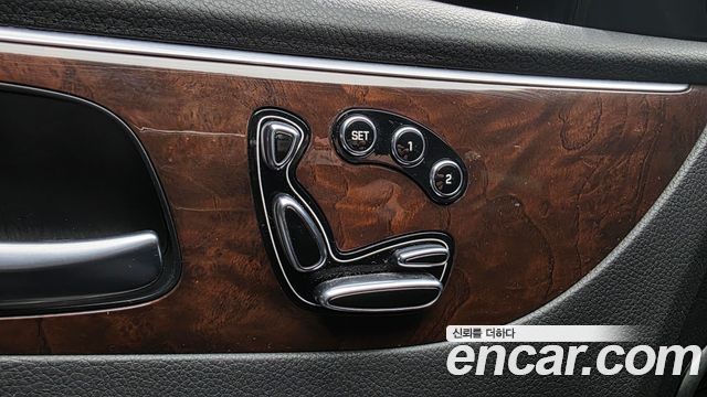 Hyundai Equus 2013 — photo 33