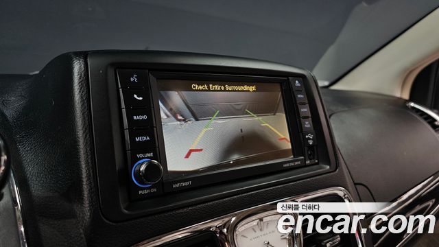 Chrysler Grand Voyager 2014 — photo 15
