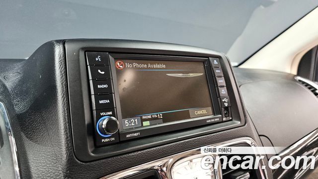 Chrysler Grand Voyager 2014 — photo 16