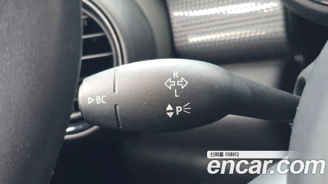 Mini Cooper 2021 — photo 23