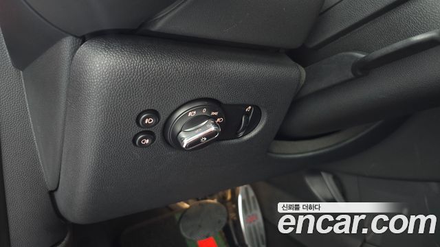 Mini Cooper 2021 — photo 25