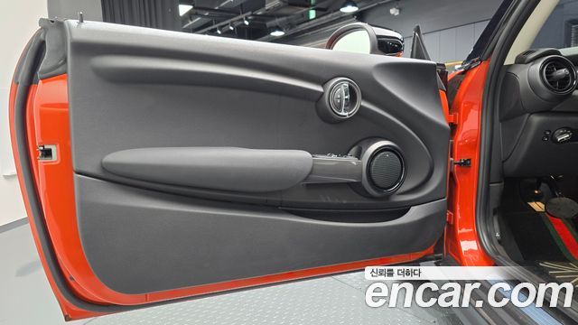 Mini Cooper 2021 — photo 14
