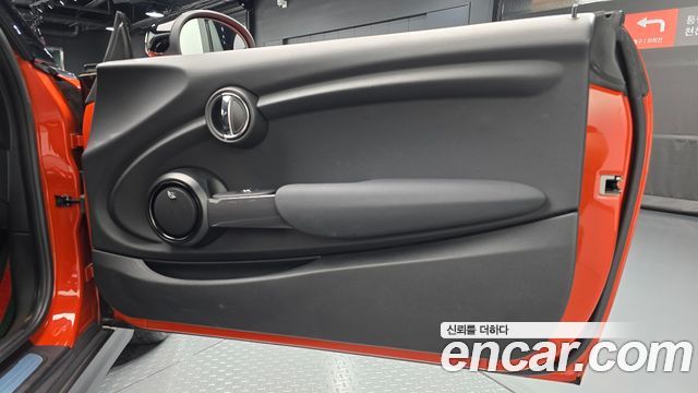 Mini Cooper 2021 — photo 15