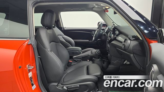 Mini Cooper 2021 — photo 16