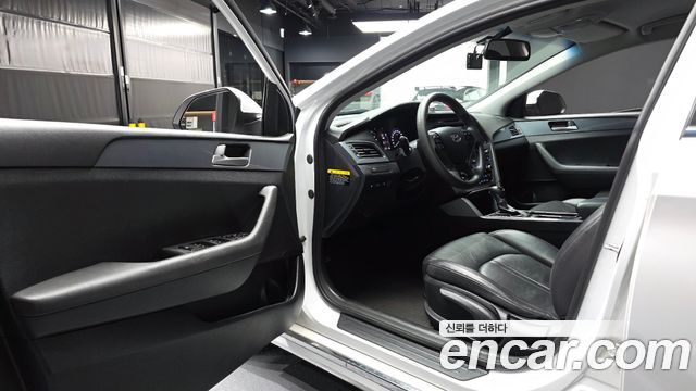 Hyundai Sonata 2015 — photo 13