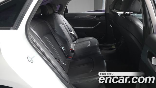 Hyundai Sonata 2015 — photo 18