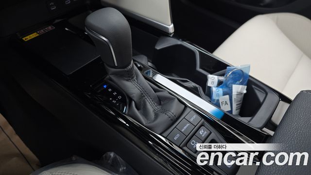 Toyota Camry 2026 — photo 9