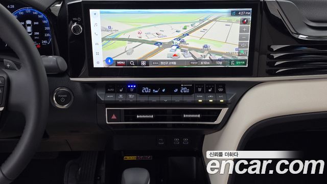 Toyota Camry 2026 — photo 14