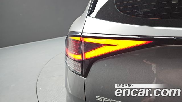 Kia Sportage 2023 — photo 9
