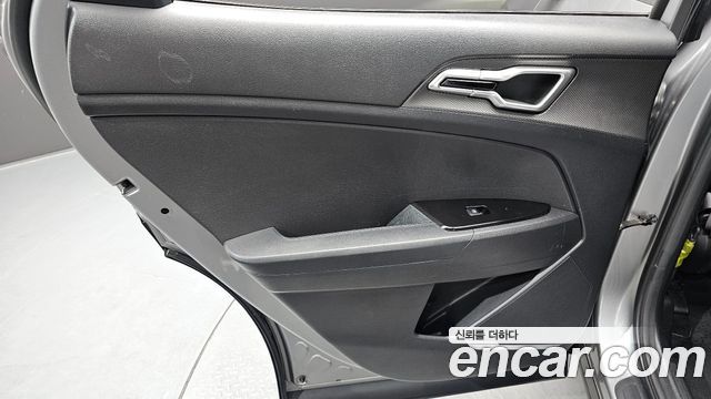 Kia Sportage 2023 — photo 15