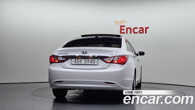 Hyundai Sonata 2011 — photo 4