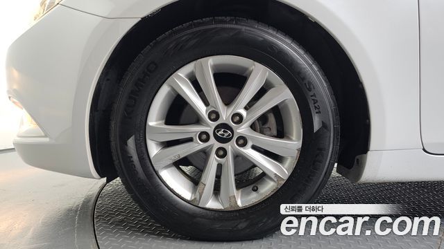 Hyundai Sonata 2011 — photo 5