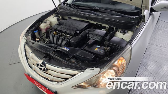 Hyundai Sonata 2011 — photo 6