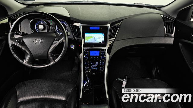 Hyundai Sonata 2011 — photo 7