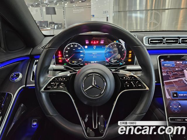 Mercedes-Benz S-Class 2023 — photo 8