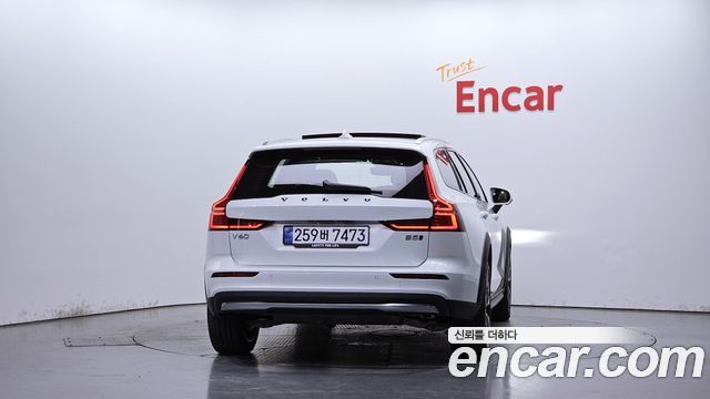 Volvo V60 2026 — photo 4