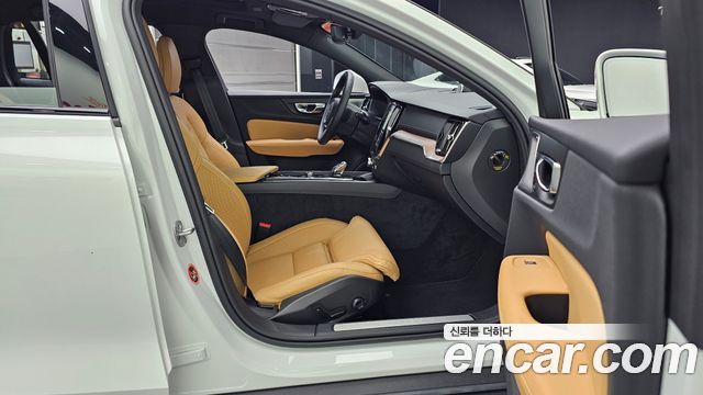 Volvo V60 2026 — photo 17