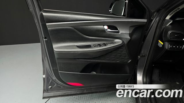 Hyundai Santafe 2019 — photo 14