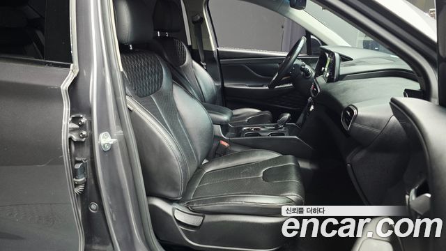 Hyundai Santafe 2019 — photo 16