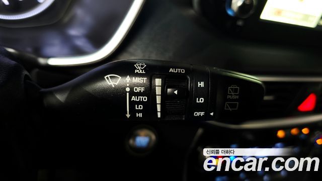 Hyundai Santafe 2019 — photo 29