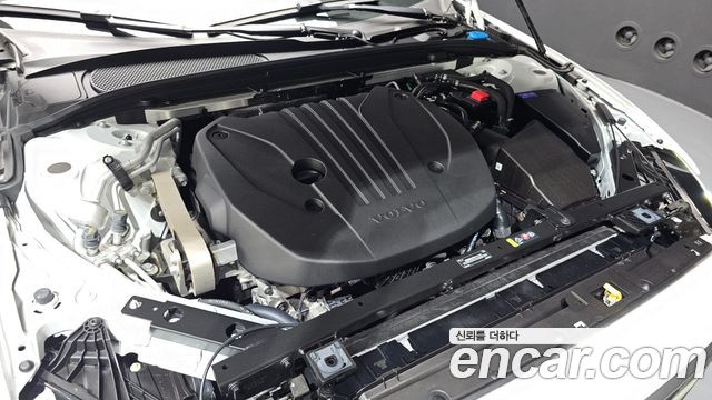 Volvo V60 2025 — photo 6