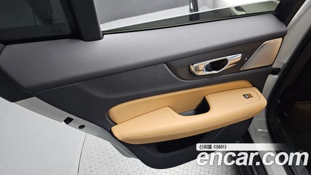 Volvo V60 2025 — photo 15