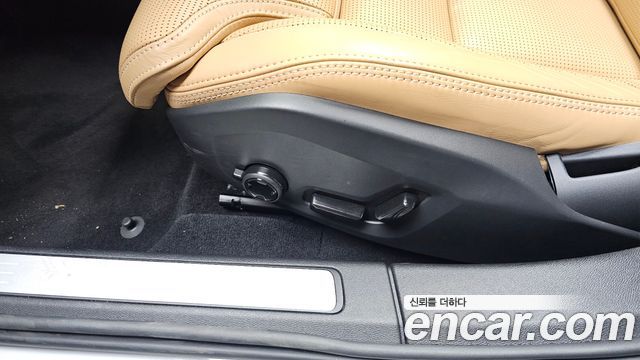 Volvo V60 2025 — photo 32